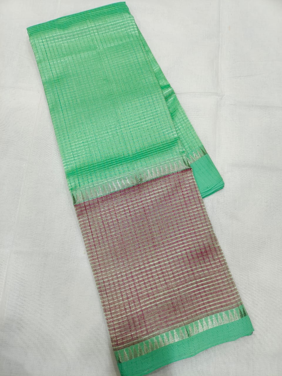Mangalagiri pattu plain beautiful missing check saree - Vannamayil Fashions