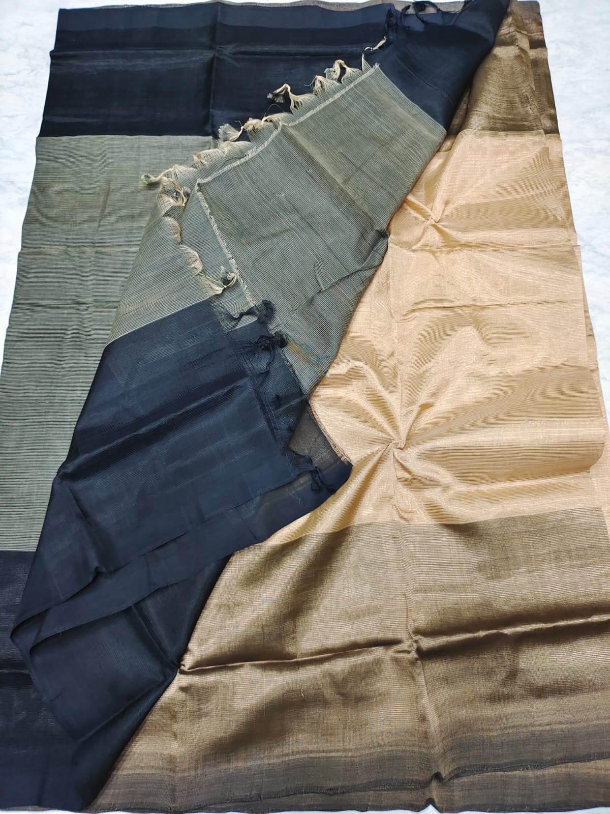 Mangalagiri pattu half and half saree
