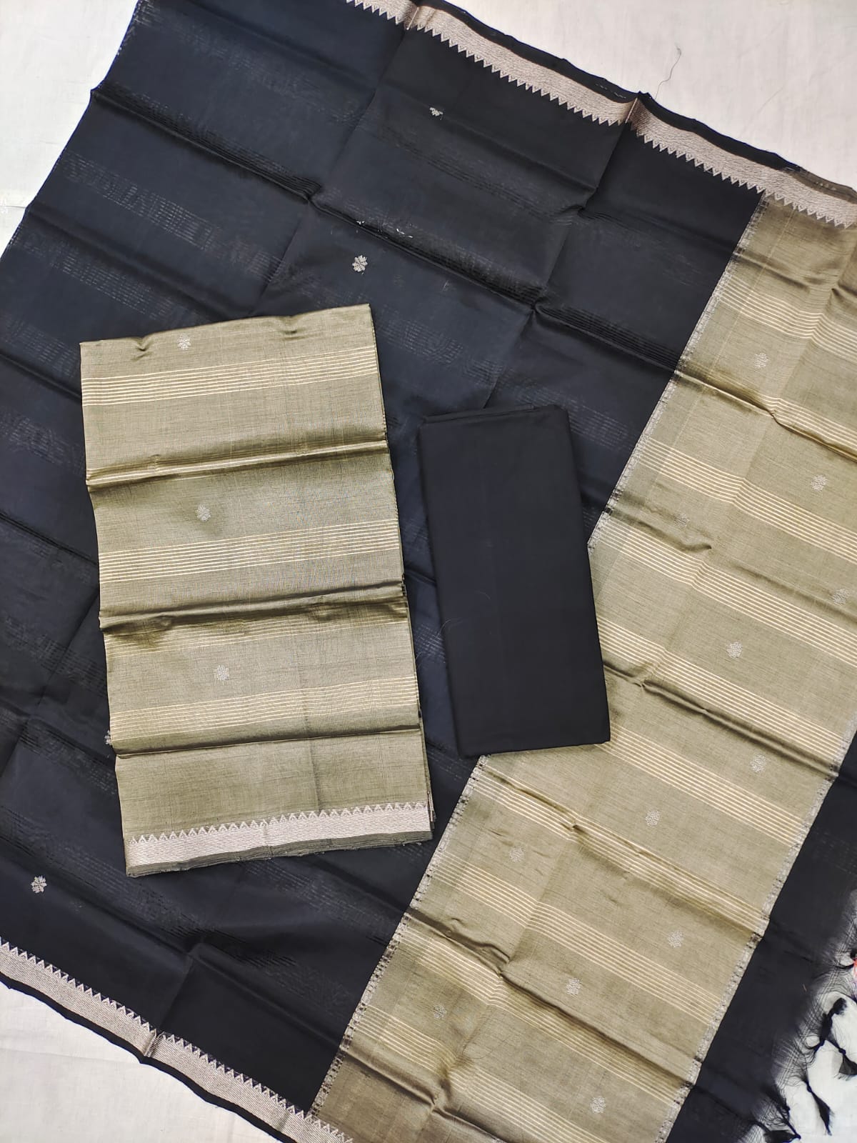 Mangalagiri pattu zari border zari buta work dress material set's (unstitched)