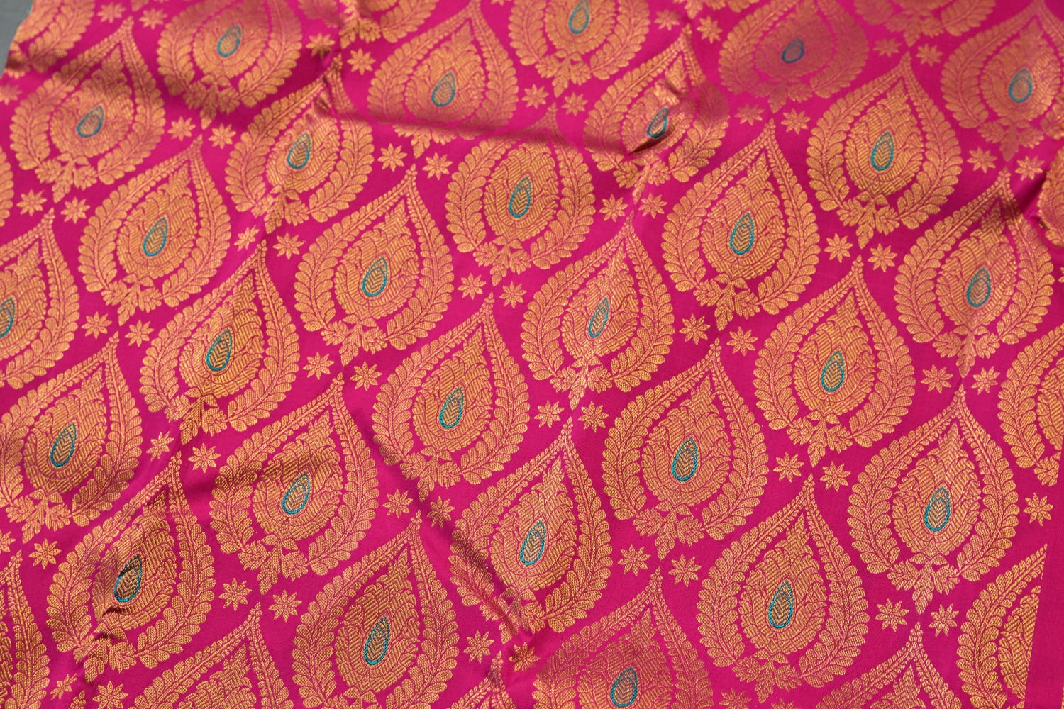 Pure silk kanchipuram rani pink color saree