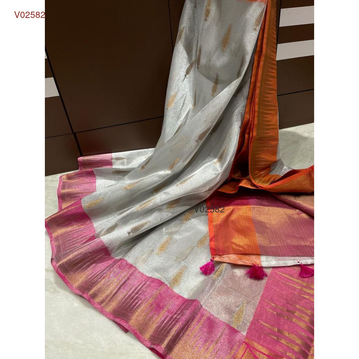 Banarasi soft tissue saree - Vannamayil Fashions