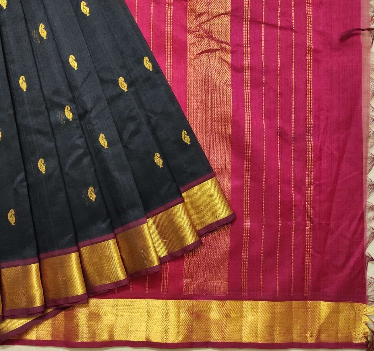 Arani pattu silk cotton handloom elegant look saree - Vannamayil Fashions