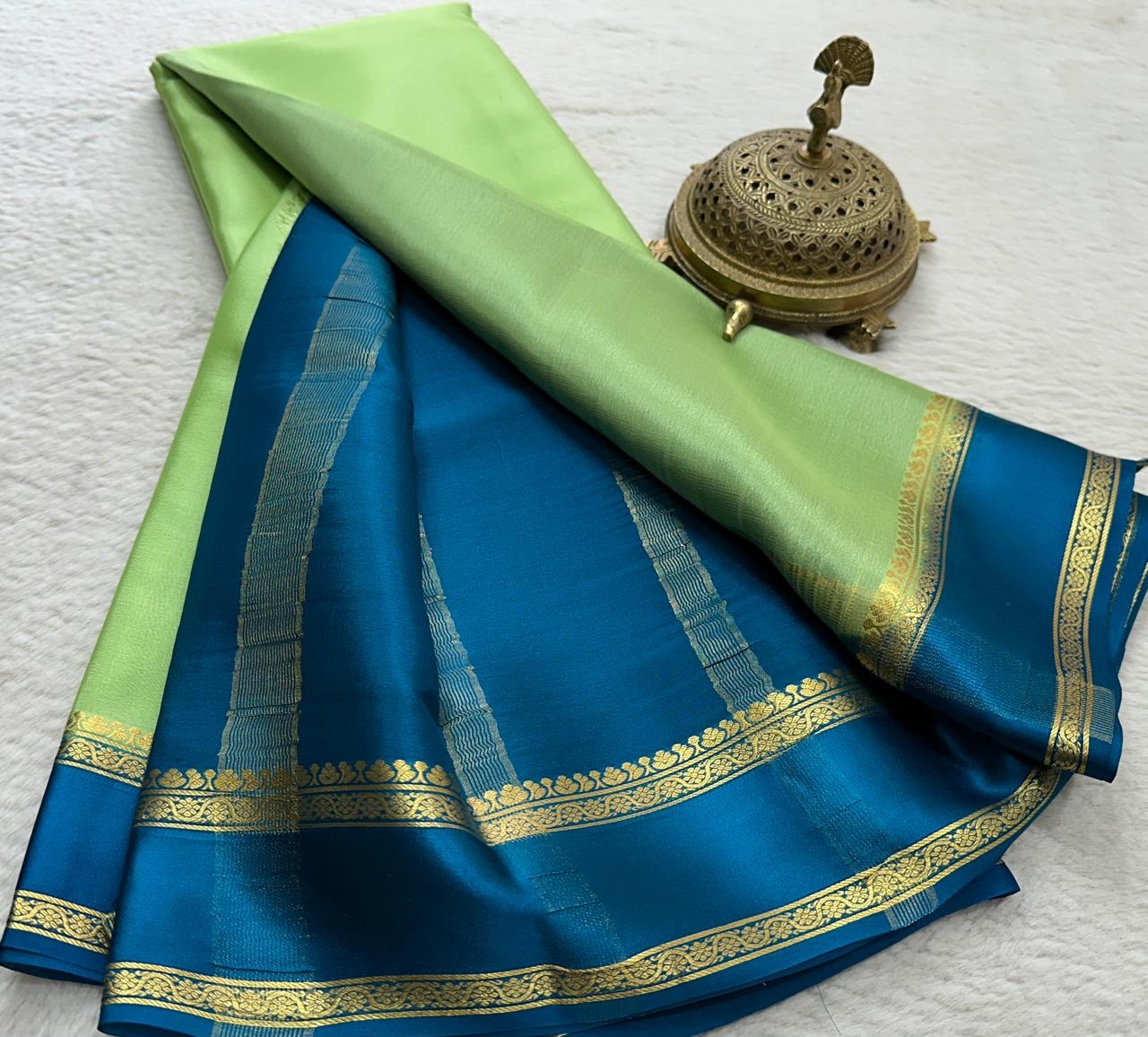 Graceful Pure Mysore Silk Saree with Small Mango Border
