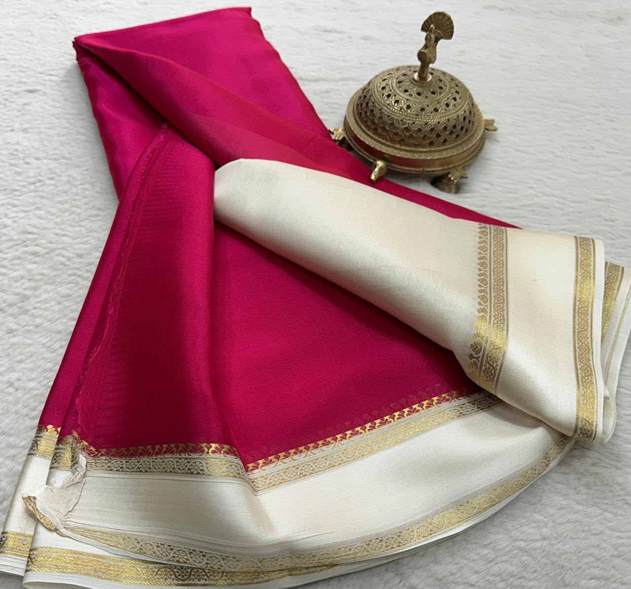 Graceful Pure Mysore Silk Saree with Small Mango Border