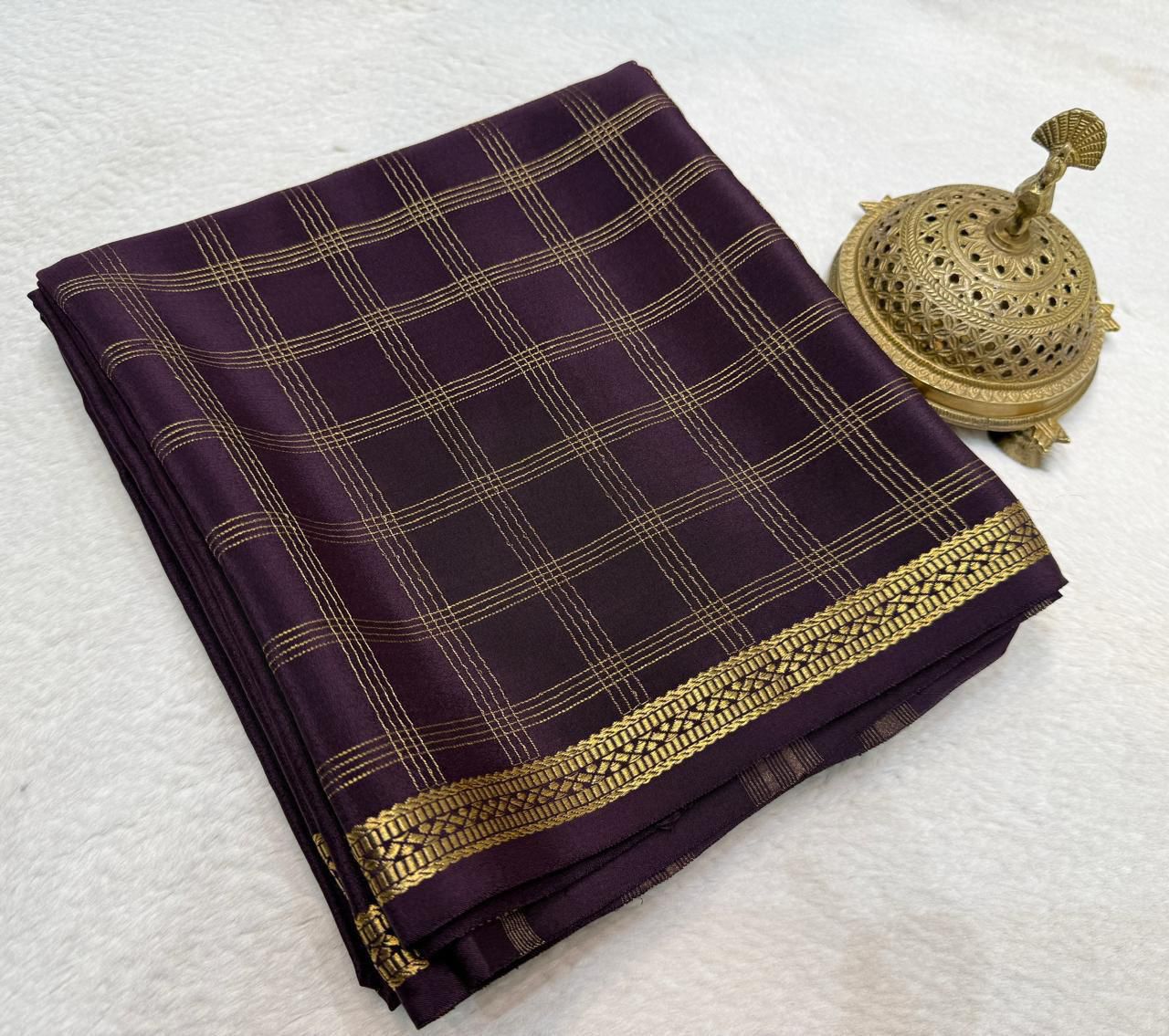 Pure Mysore Silk Vertical Lines Zari Woven Saree