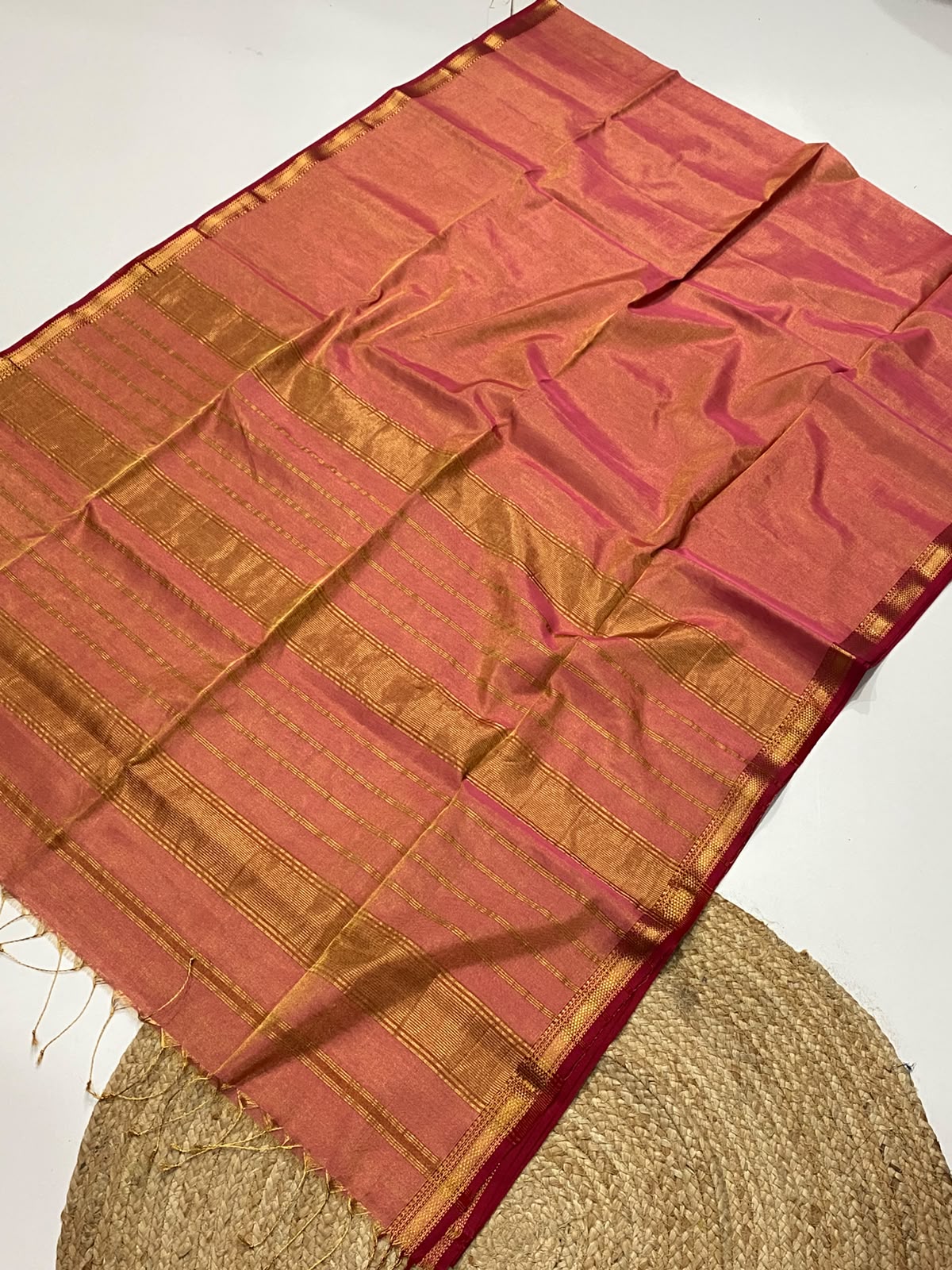 Maheshwari handloom zari chattai border saree