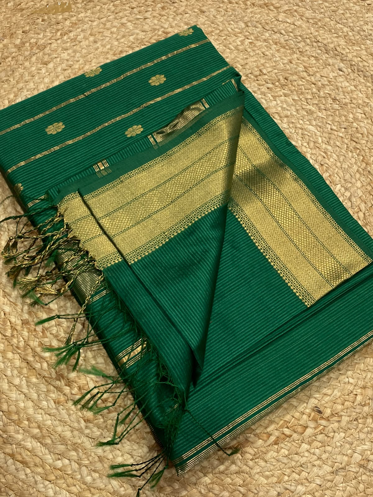 Maheshwari Handwoven Saree