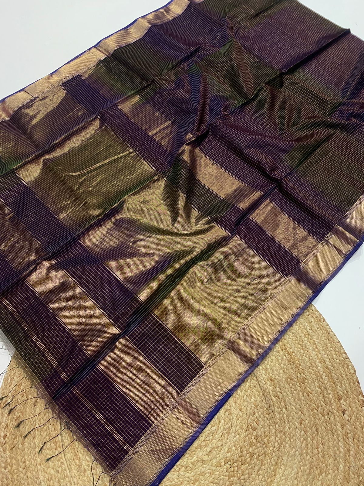 Maheshwari handloom zari border all over zari checks saree