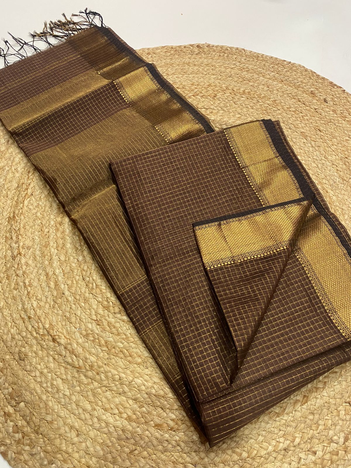 Maheshwari handloom zari border all over zari checks saree