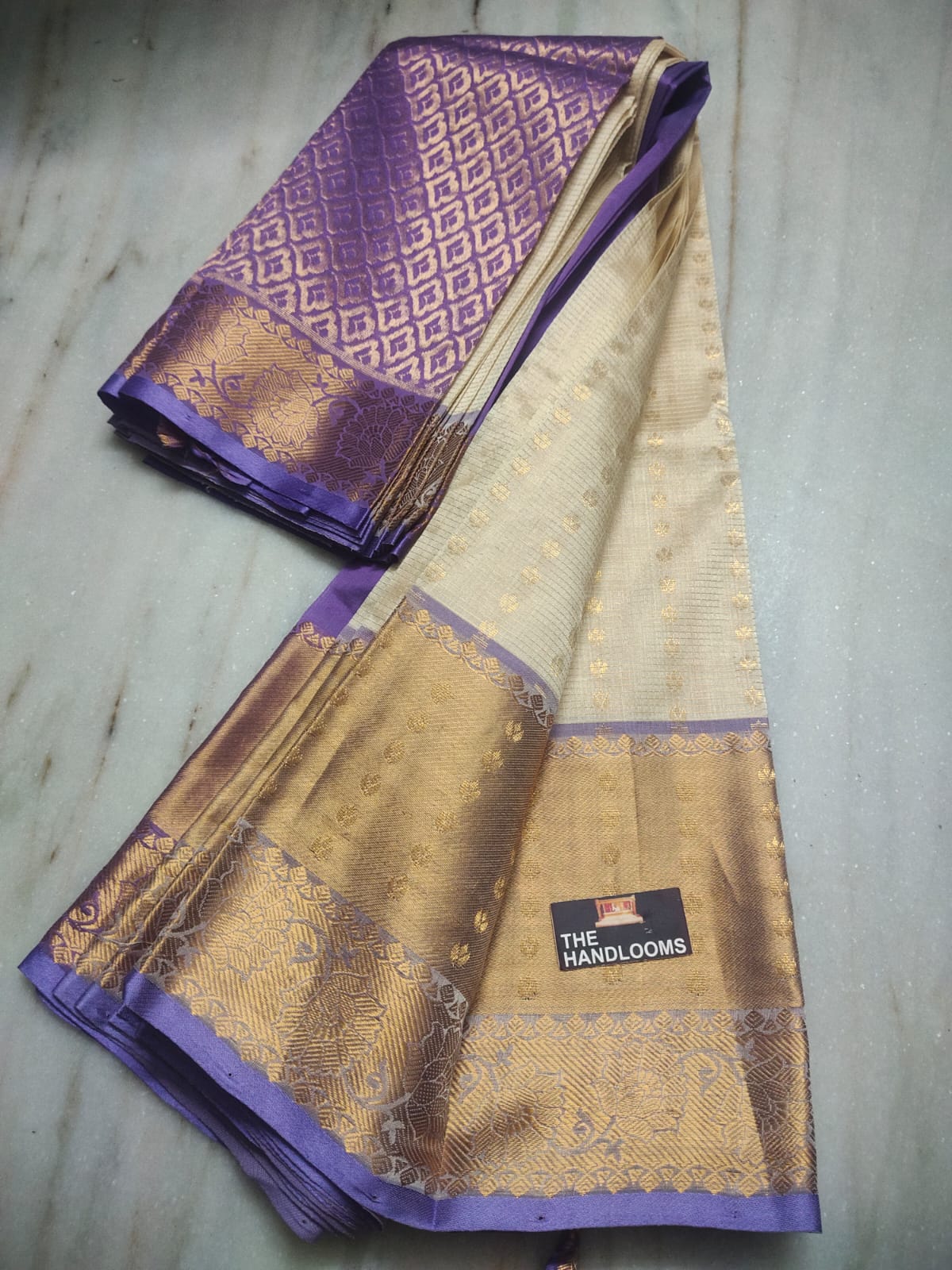Mangalagiri pure kuppatam pattu kanchi border butta work saree