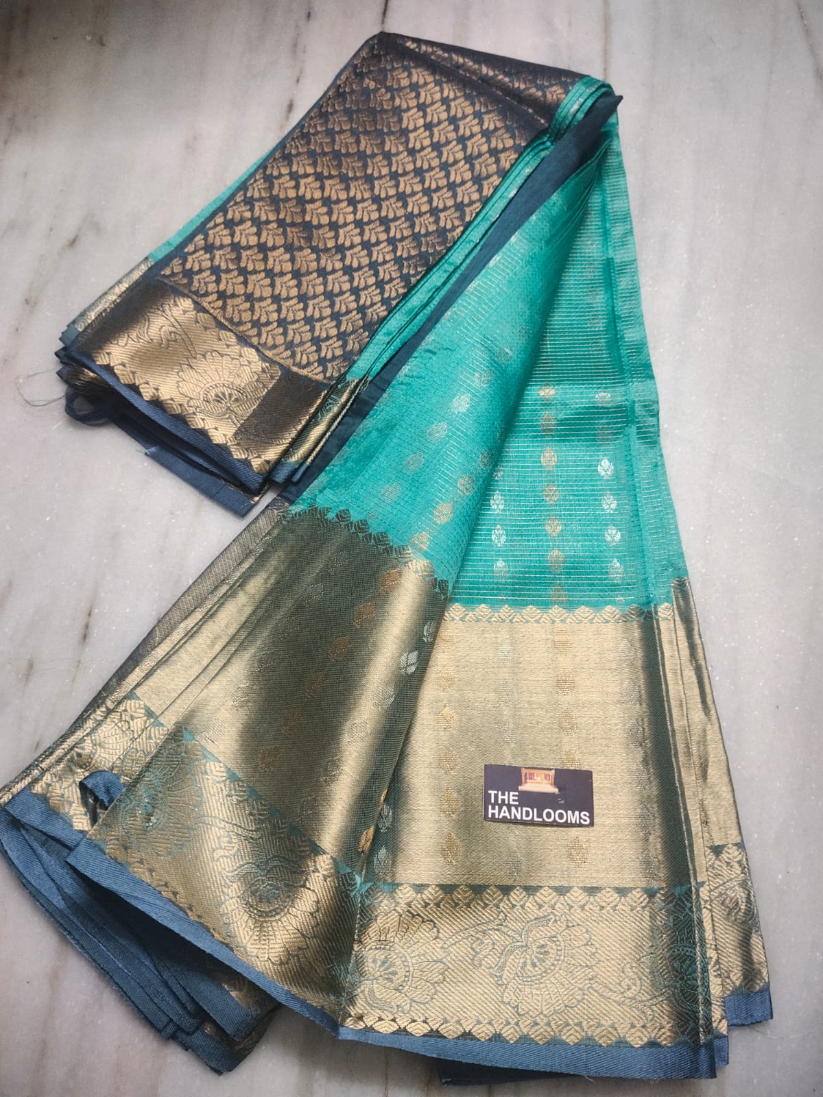Mangalagiri pure kuppatam pattu kanchi border butta work saree