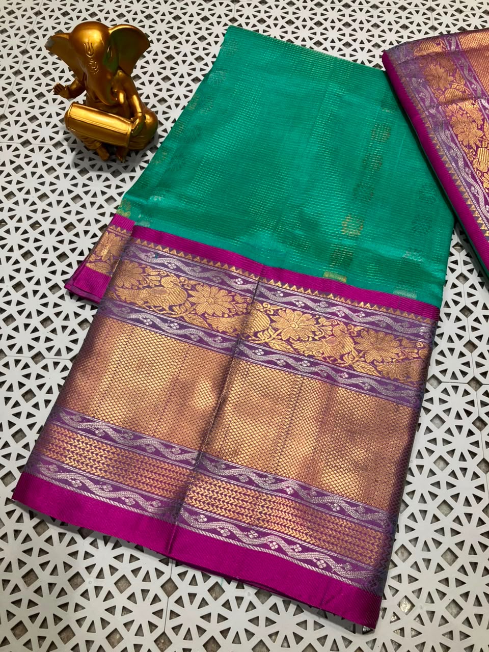 Mangalagiri kuppatam pattu kanchi border saree