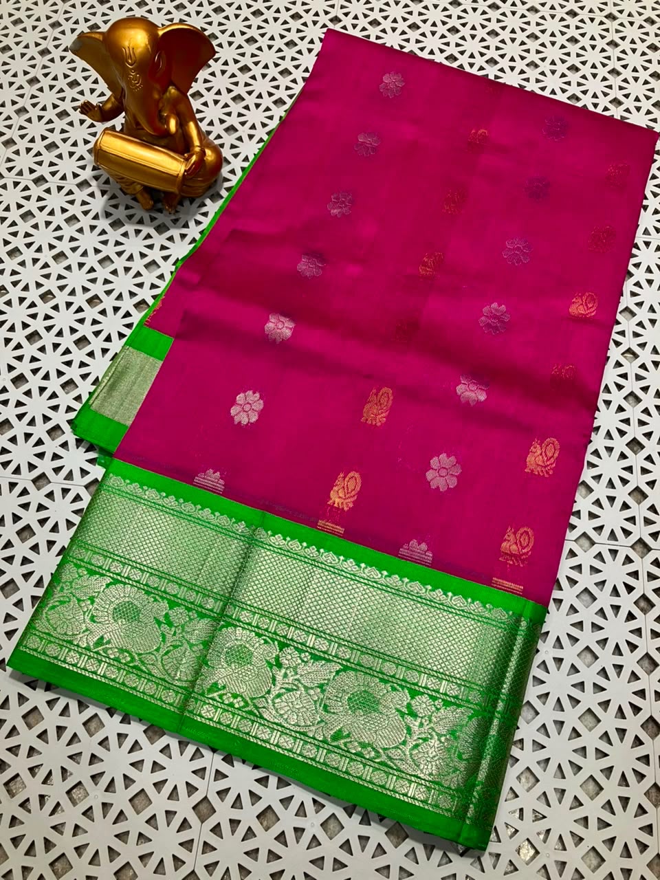 Mangalagiri kuppatam pattu kanchi border saree