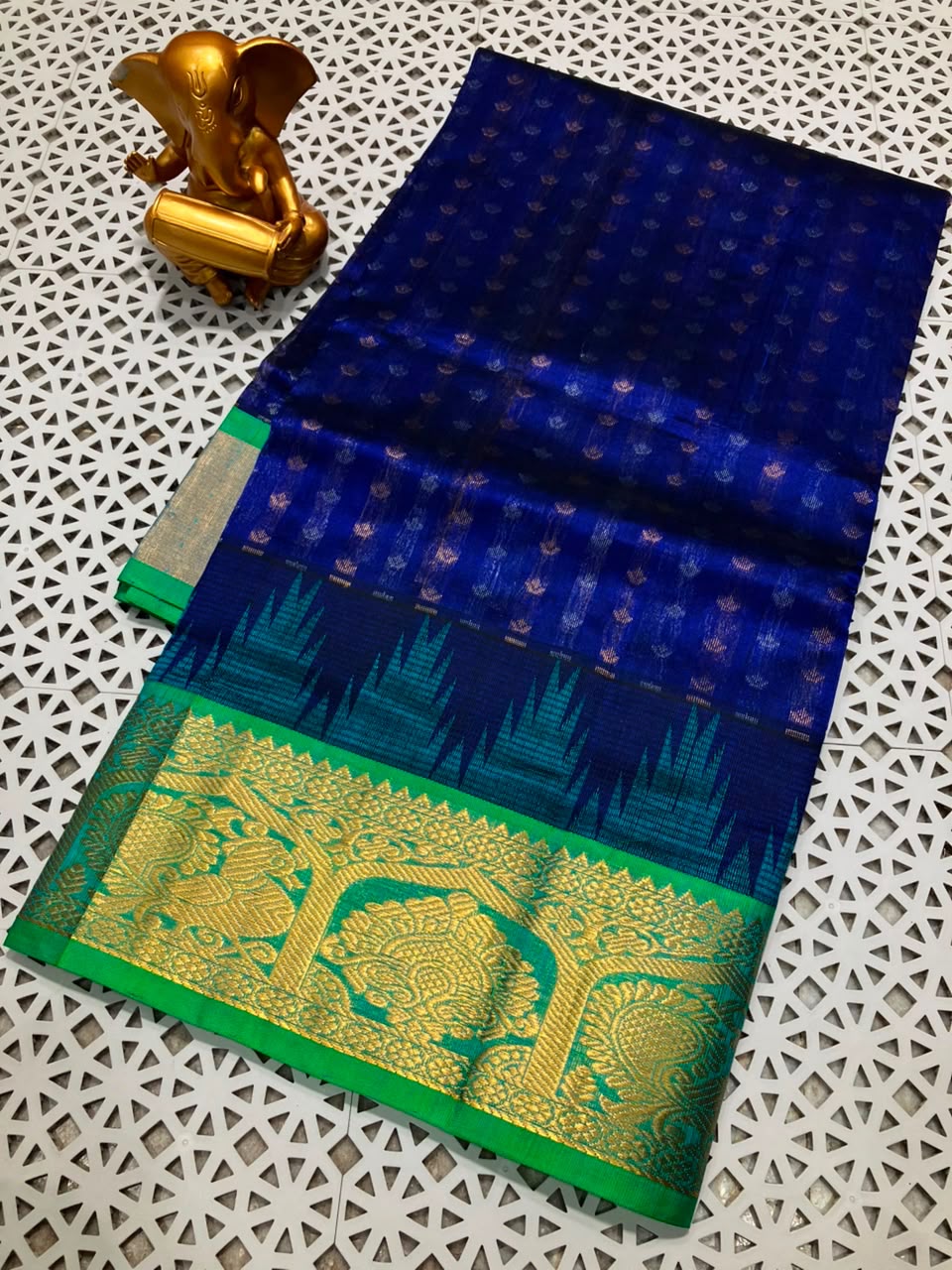 Mangalagiri kuppatam pattu kanchi border saree