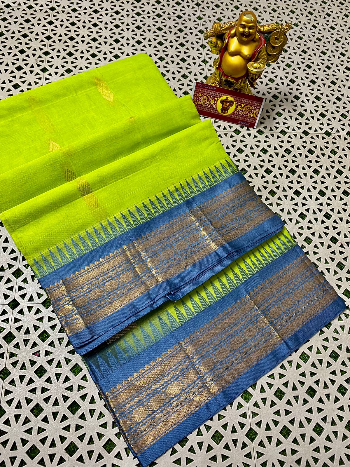 Pure Handloom Gadwal Cotton Saree
