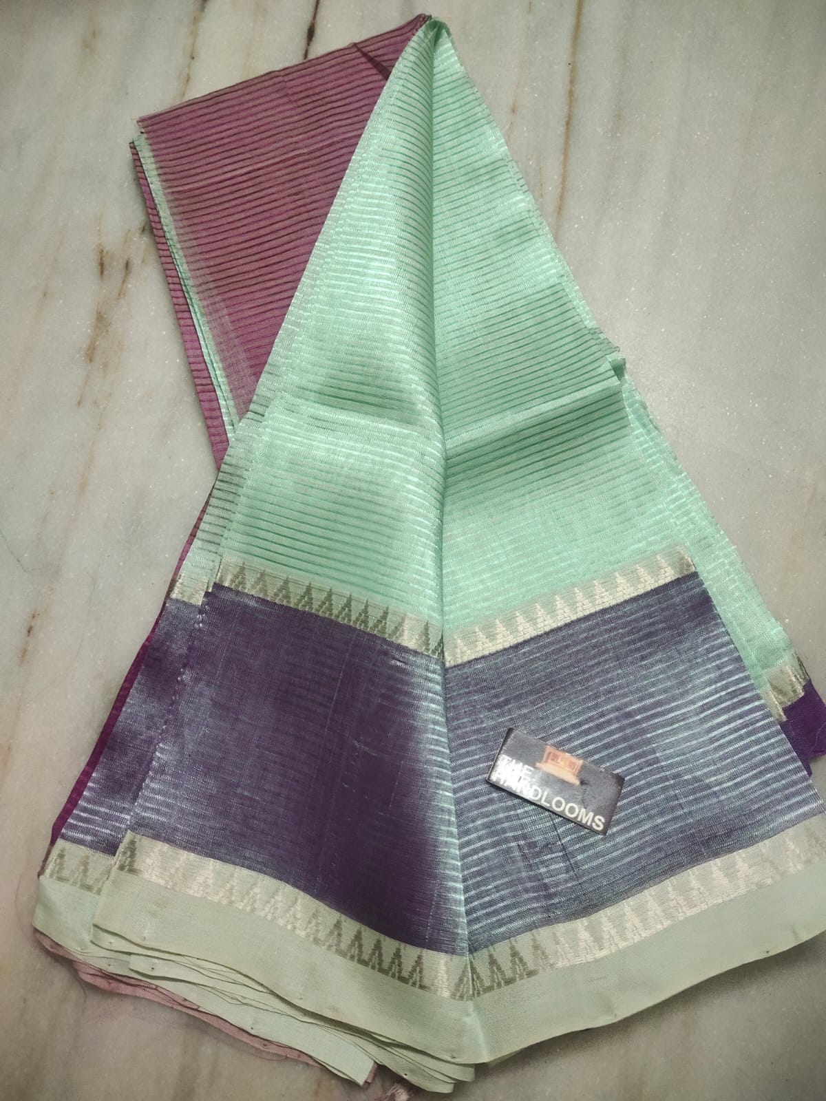 Mangalagiri pattu plain check saree