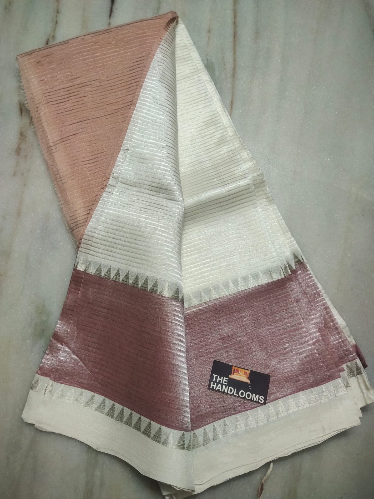 Mangalagiri pattu plain check saree