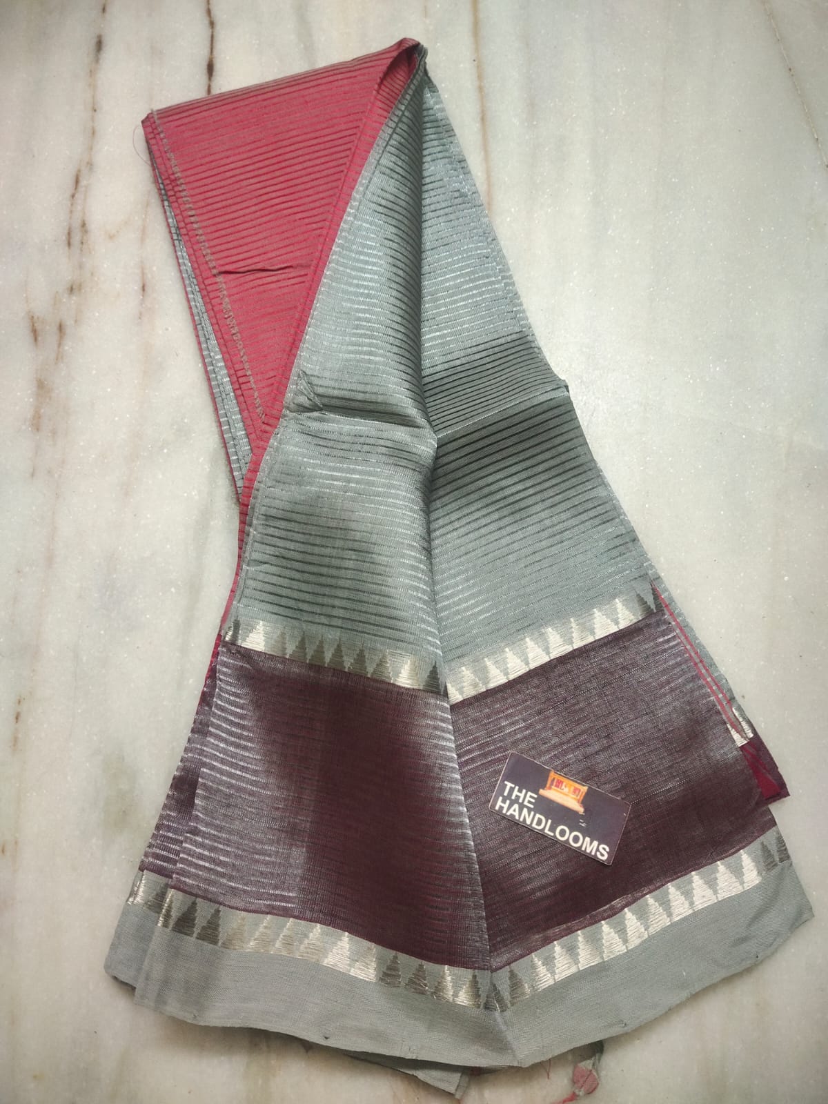 Mangalagiri pattu plain check saree