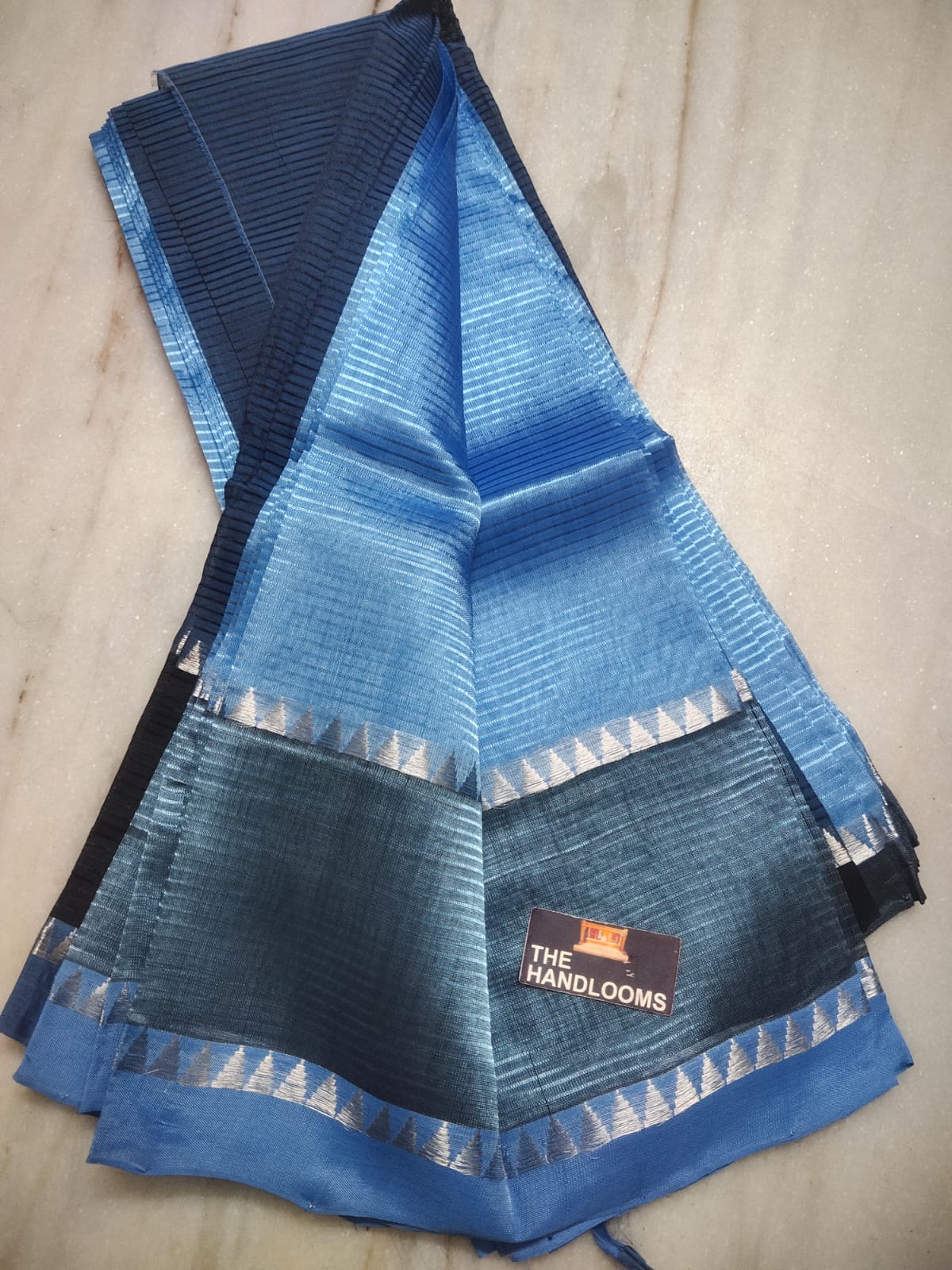 Mangalagiri pattu plain check saree