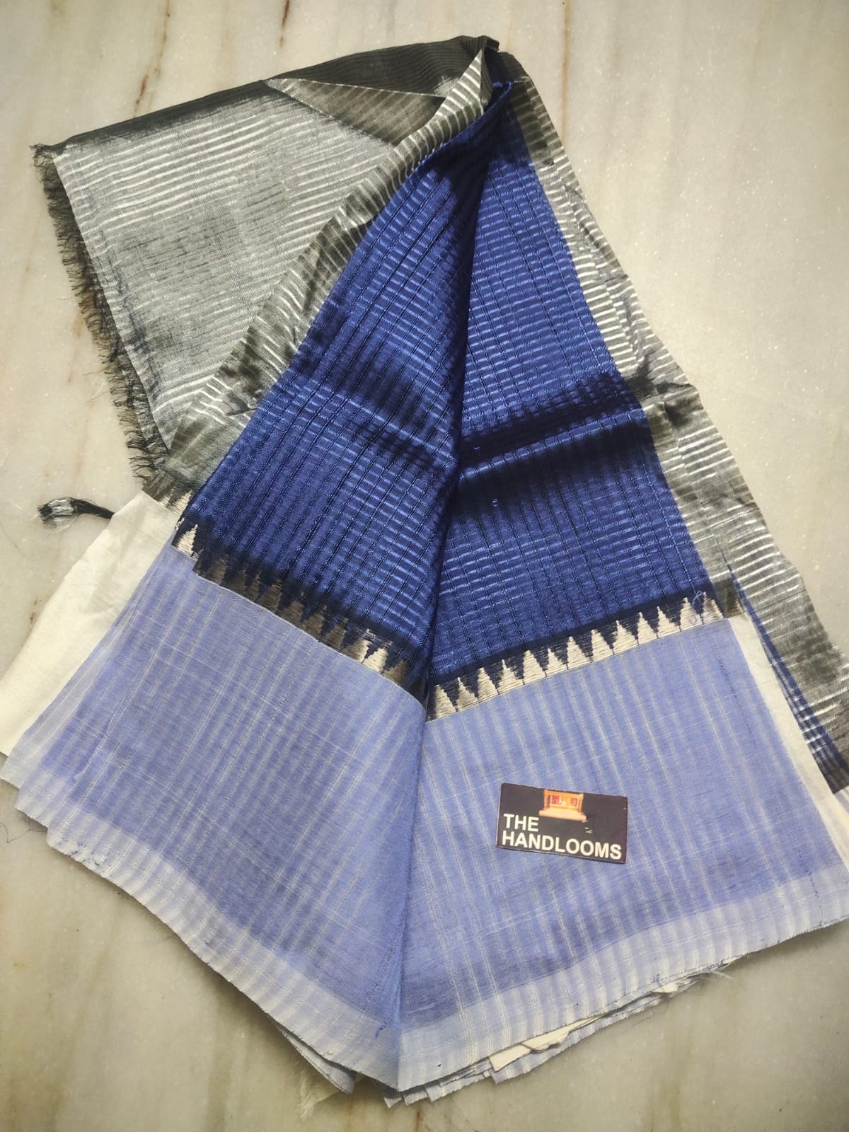 Mangalagiri pattu plain check saree