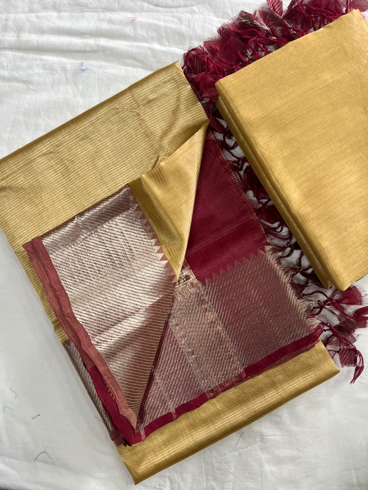 Mangalagiri Handloom Pattu by Cotton Saree