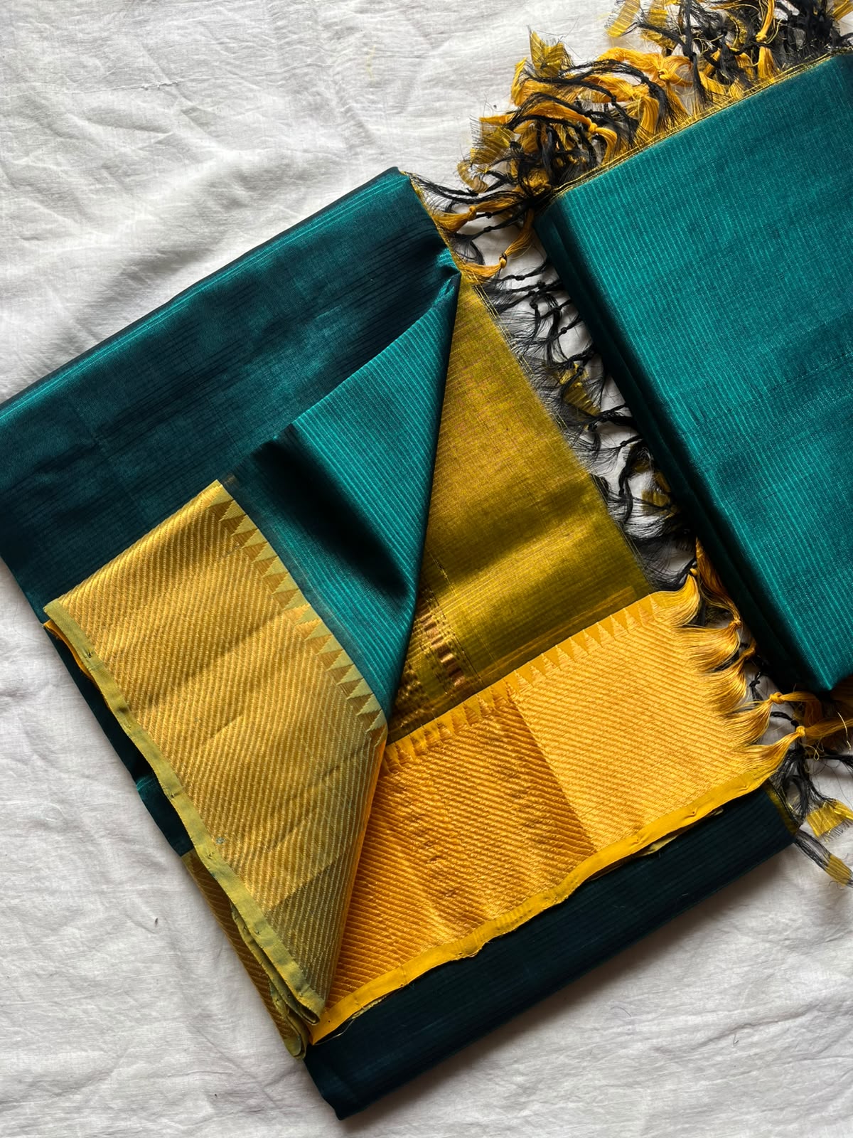 Mangalagiri Handloom Pattu by Cotton Saree