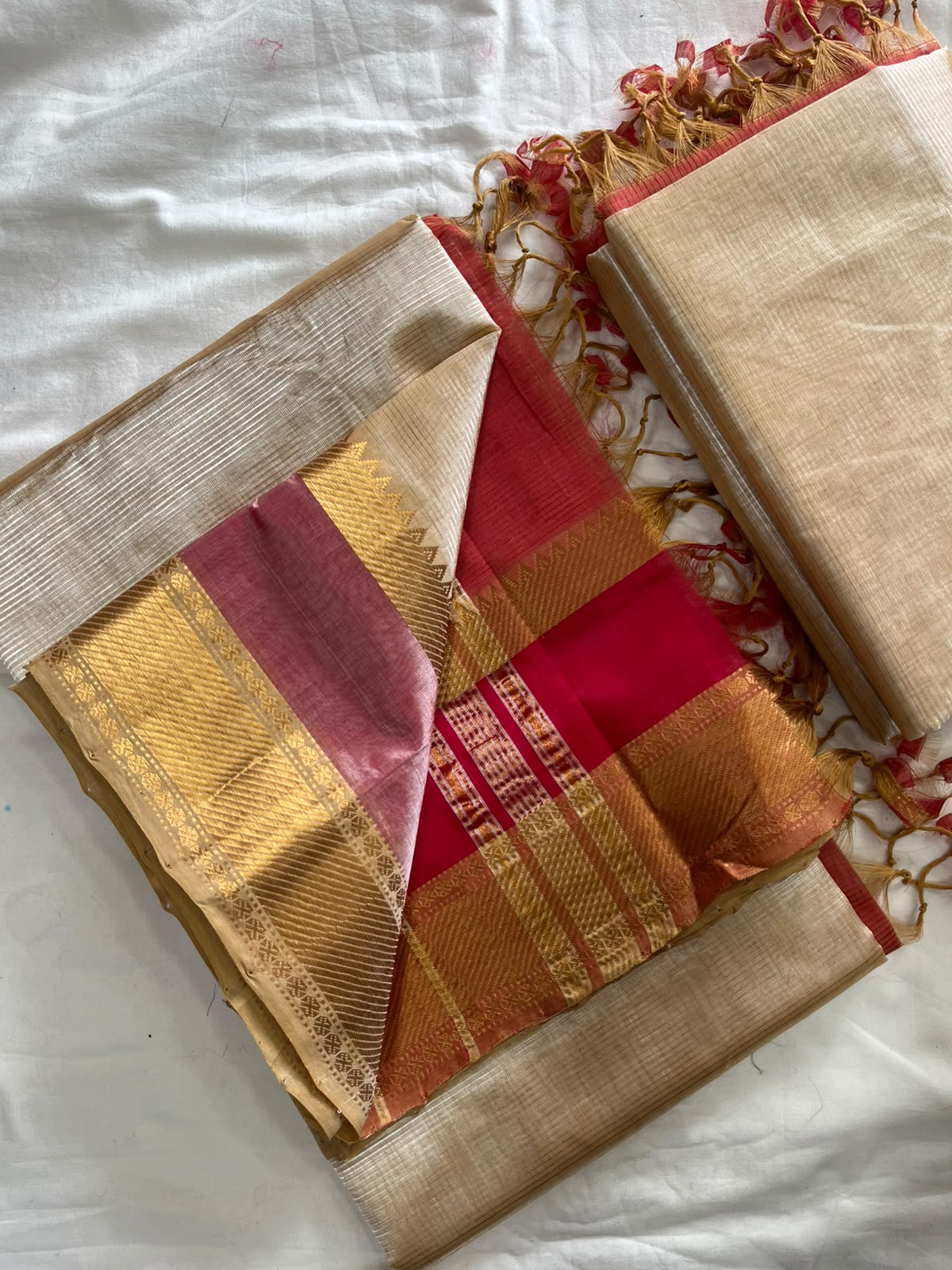 Mangalagiri Handloom Pattu by Cotton Saree