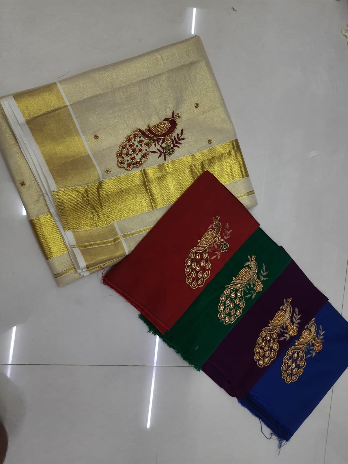 Kerala Tissue Set Mundu With Blouse Material / Indian Traditional Women  Clothing/ Handmade Designs/onam Vishu Set Mundu - Etsy