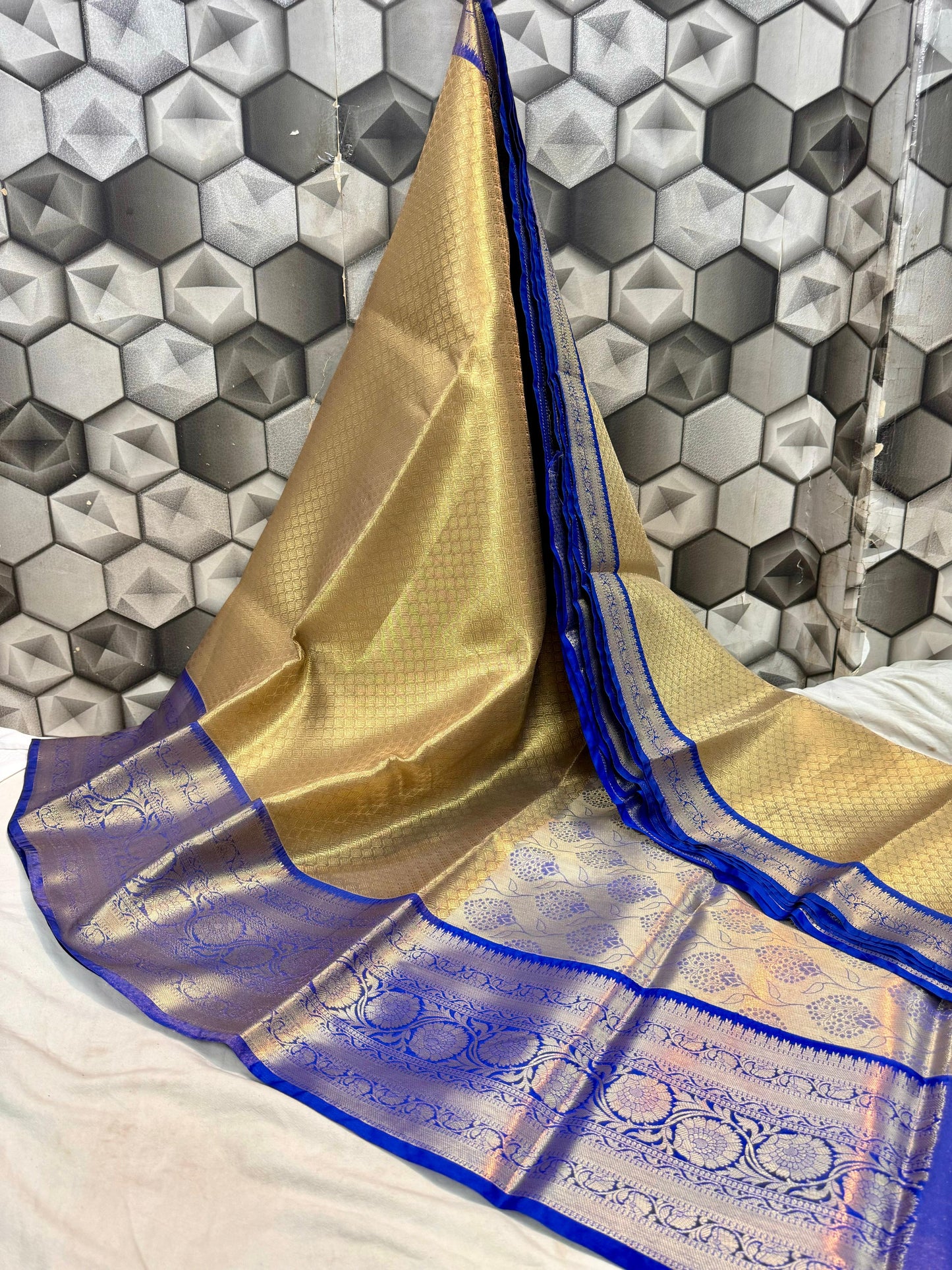 All over Tanchoi tissue silk saree