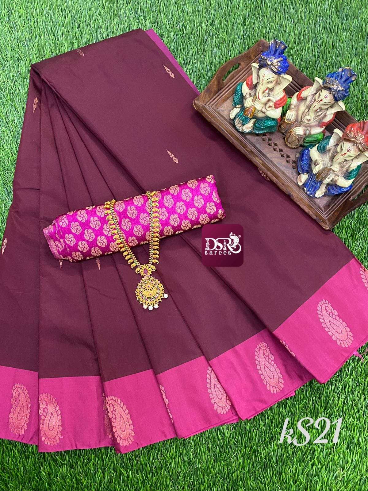 Arani pattu silky soft contrast border saree