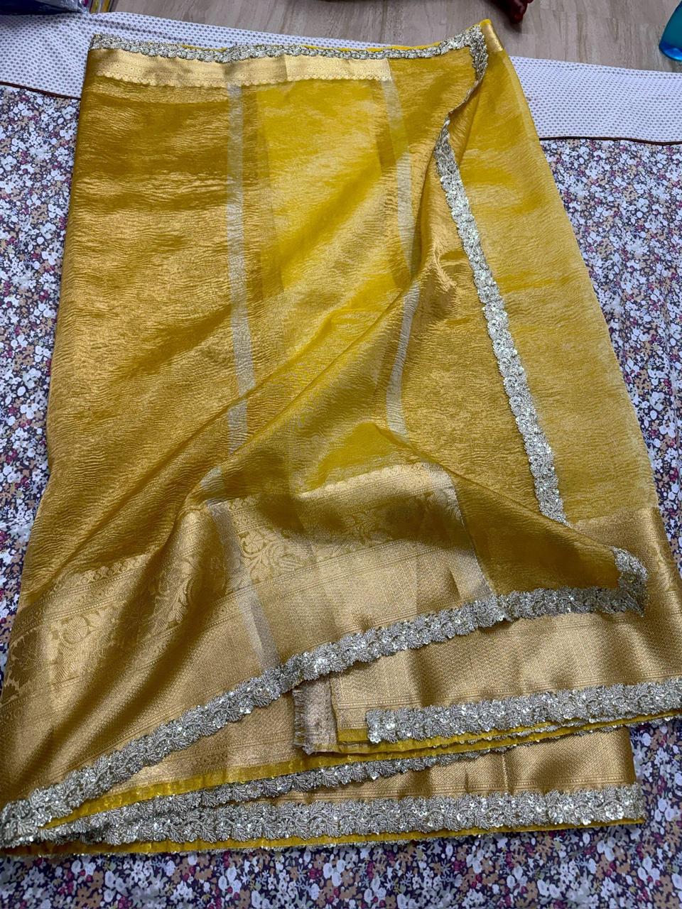 Banarasi dyable soft tissue crushed saree