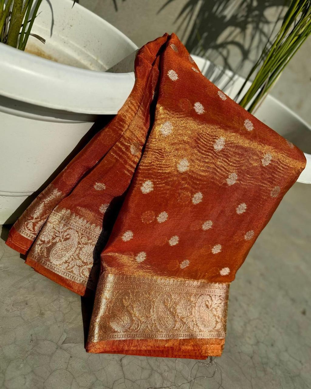 Banarasi dyble soft tissue crushed saree