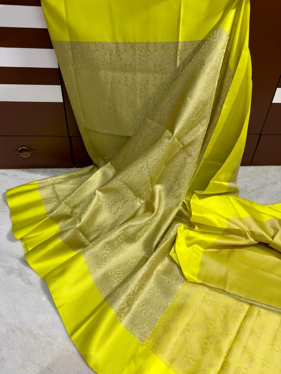 Banarasi Saree With Mushroom Silk Border