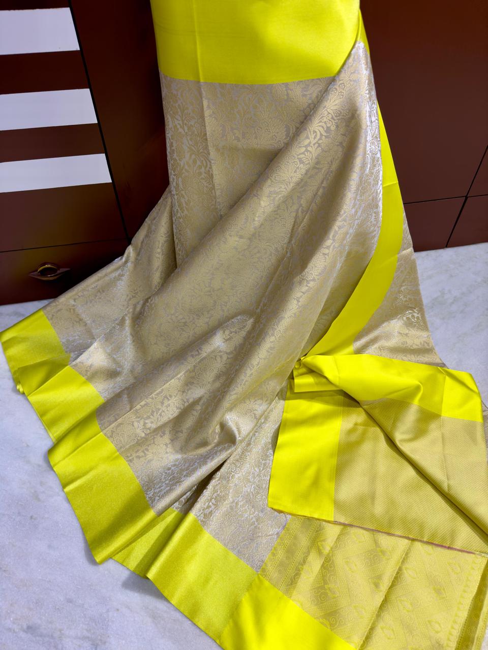 Banarasi Saree With Mushroom Silk Border