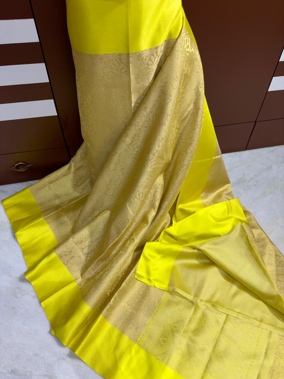 Banarasi Saree With Mushroom Silk Border