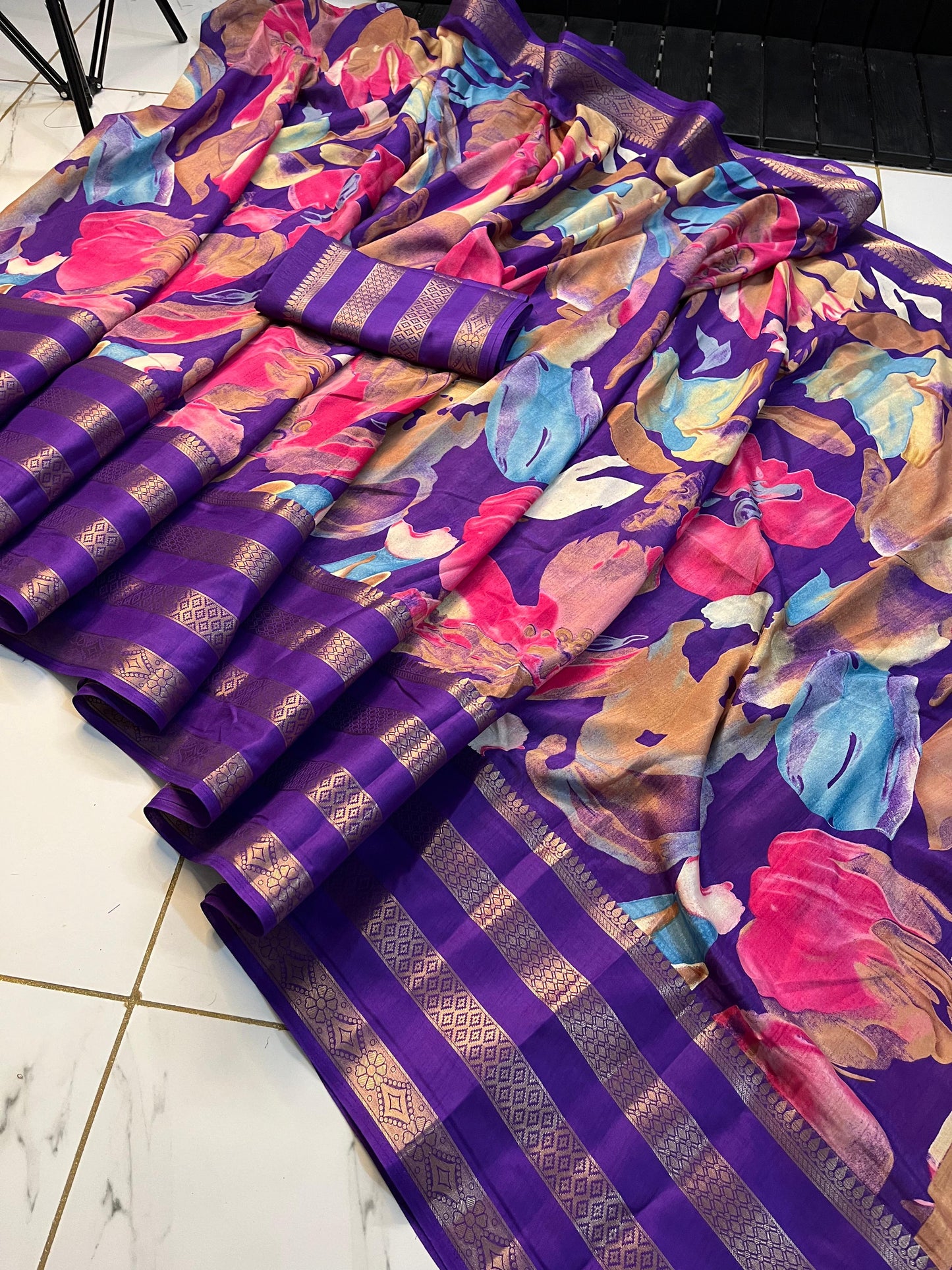 Dola silk saree with jacquard border