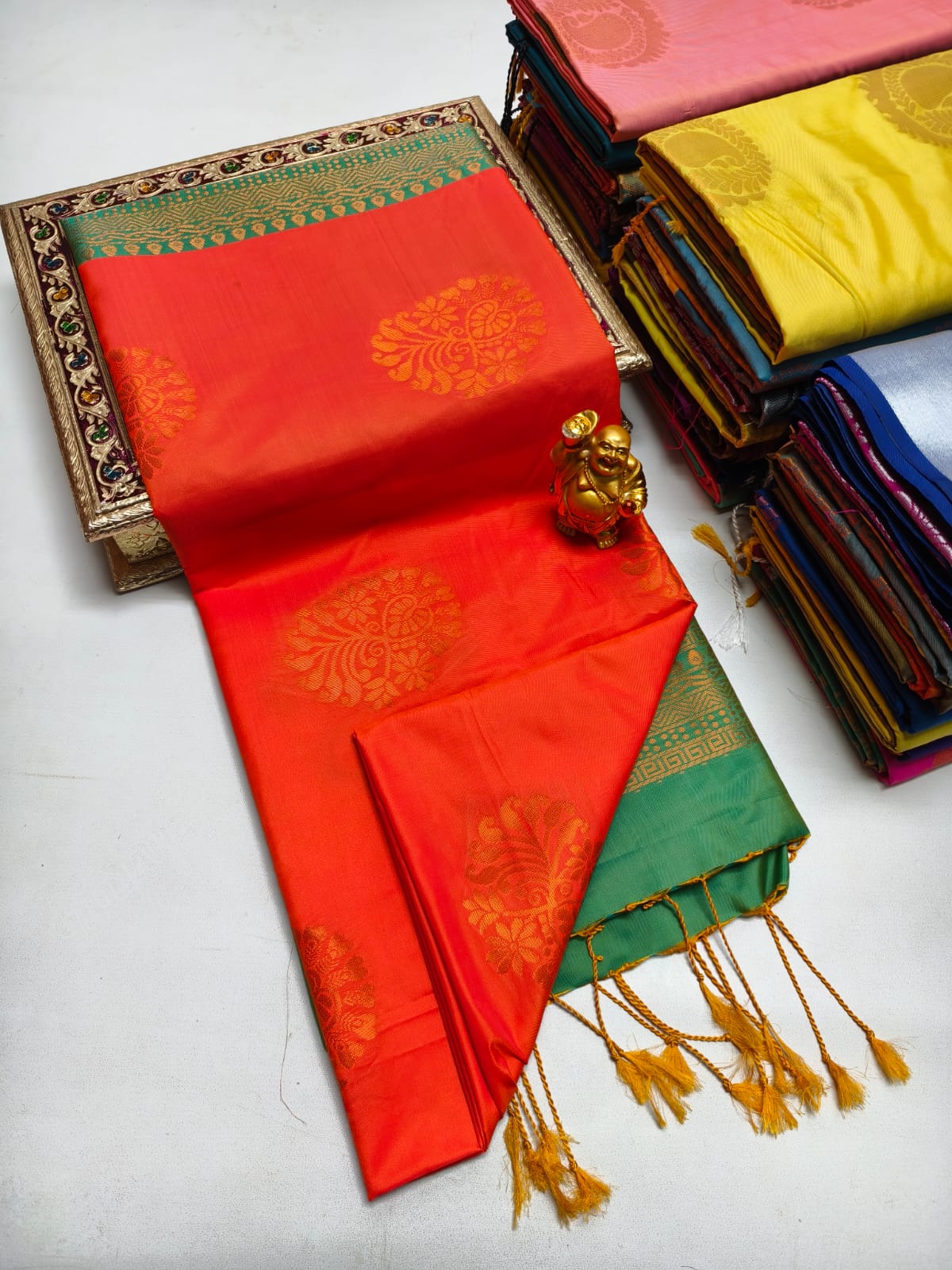 Fancy Soft Silk Borderless Saree