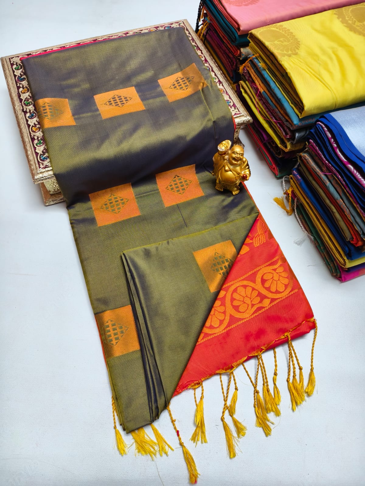 Fancy Soft Silk Borderless Saree