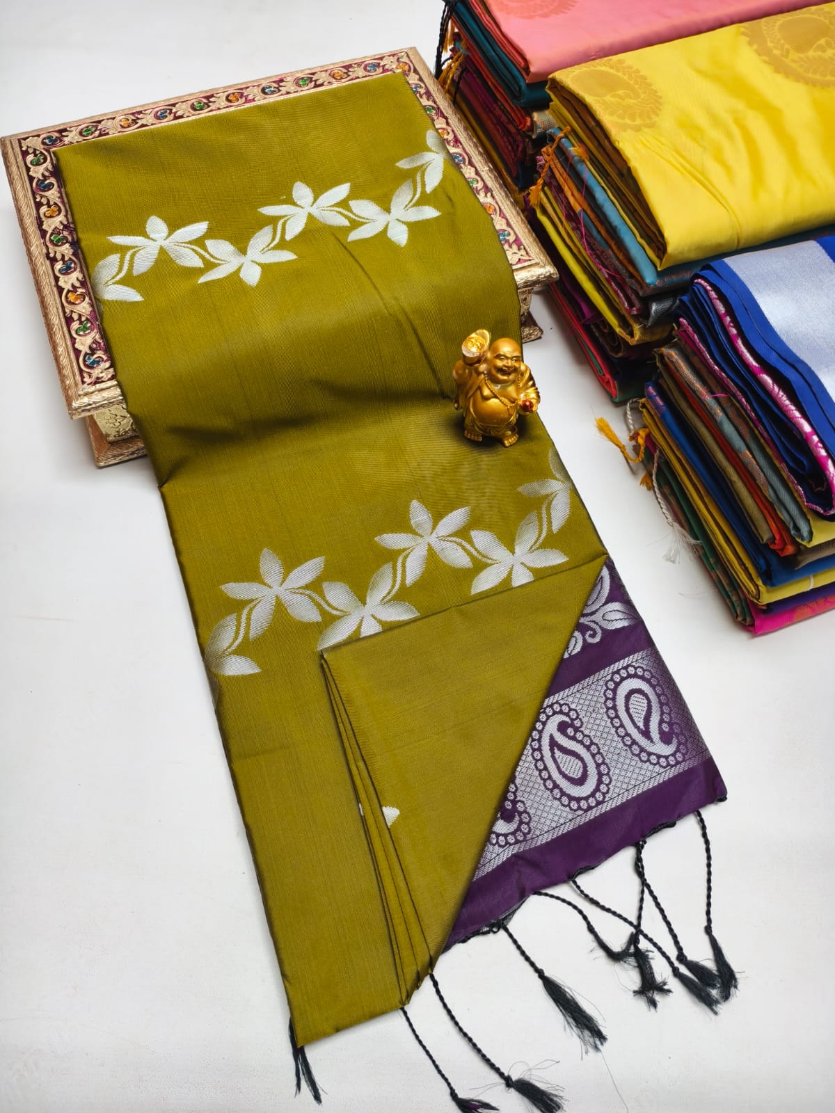 Fancy Soft Silk Borderless Saree