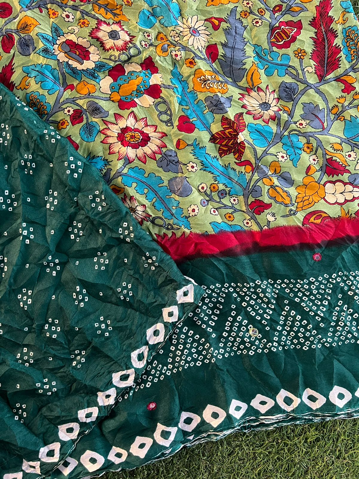 Fusion of kalamkari and bandhani printed crush silk saree
