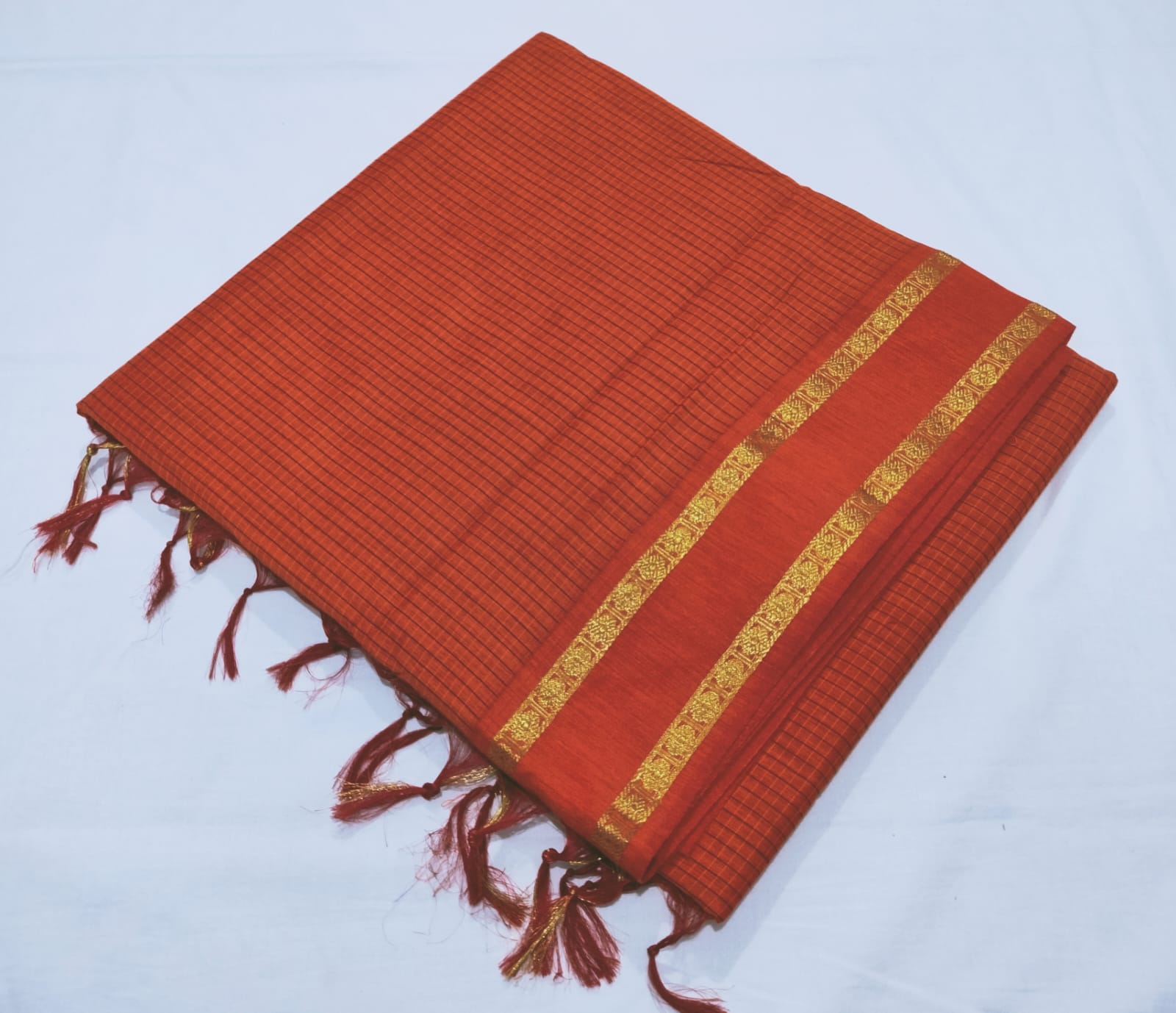 Madhurai Sungudi 9 Yards polka dots pure cotton saree | Vinshika Boutique