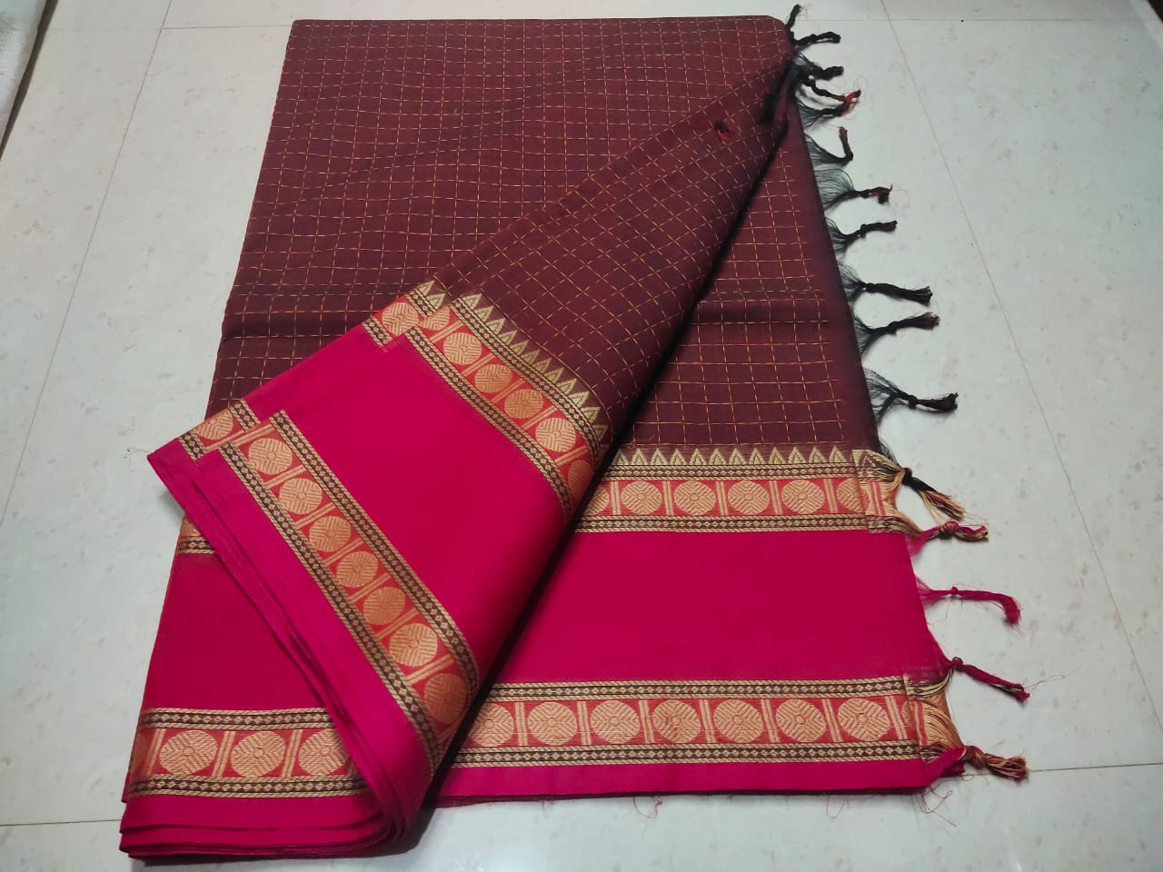 Kanchi cotton korvai checked saree