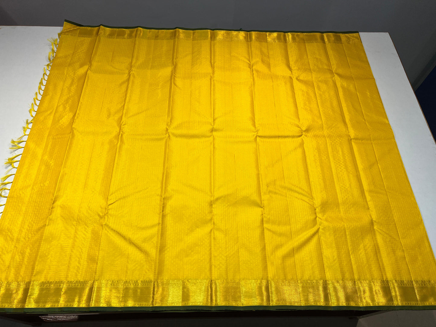 Kanchipuram 2 Gram Pure Zari Yellow and Green Color Vaira Oosi Silk Saree