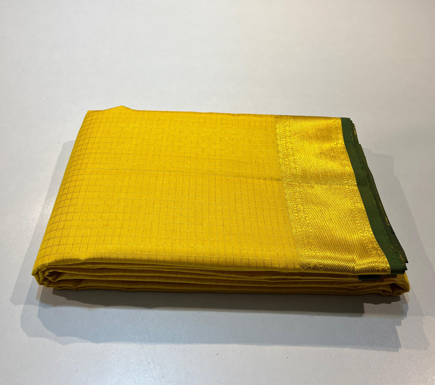 Kanchipuram 2 Gram Pure Zari Yellow and Green Color Vaira Oosi Silk Saree