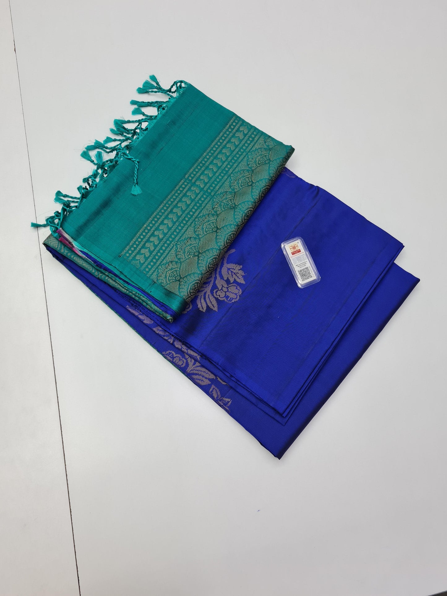 Kanchipuram Pure Borderless Soft Silk Saree