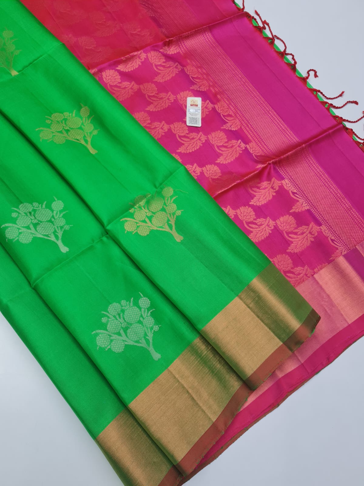 Kanchipuram Pure Tissue Border Soft Silk Saree