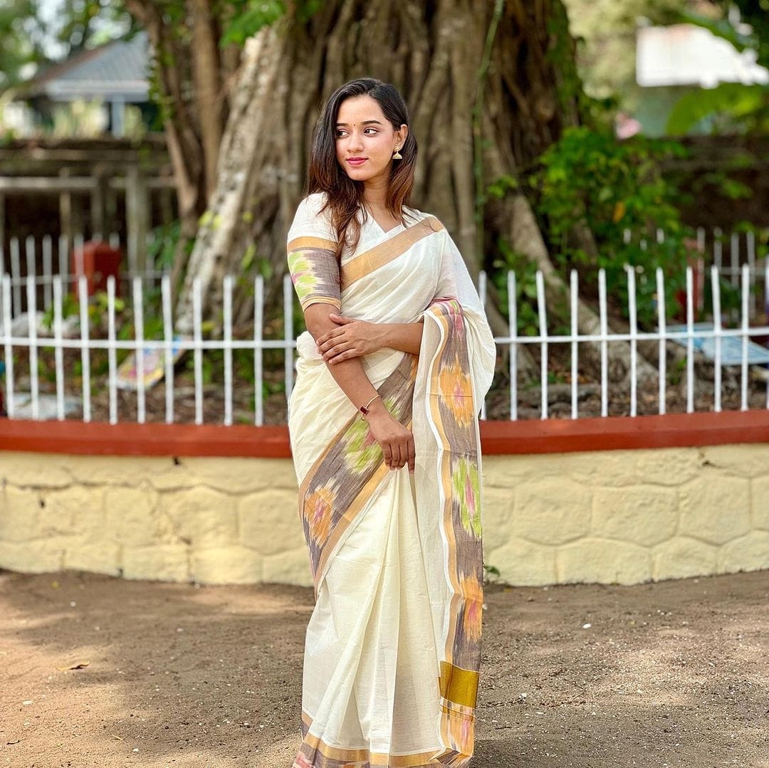 Kerala Kasavu Cotton Saree