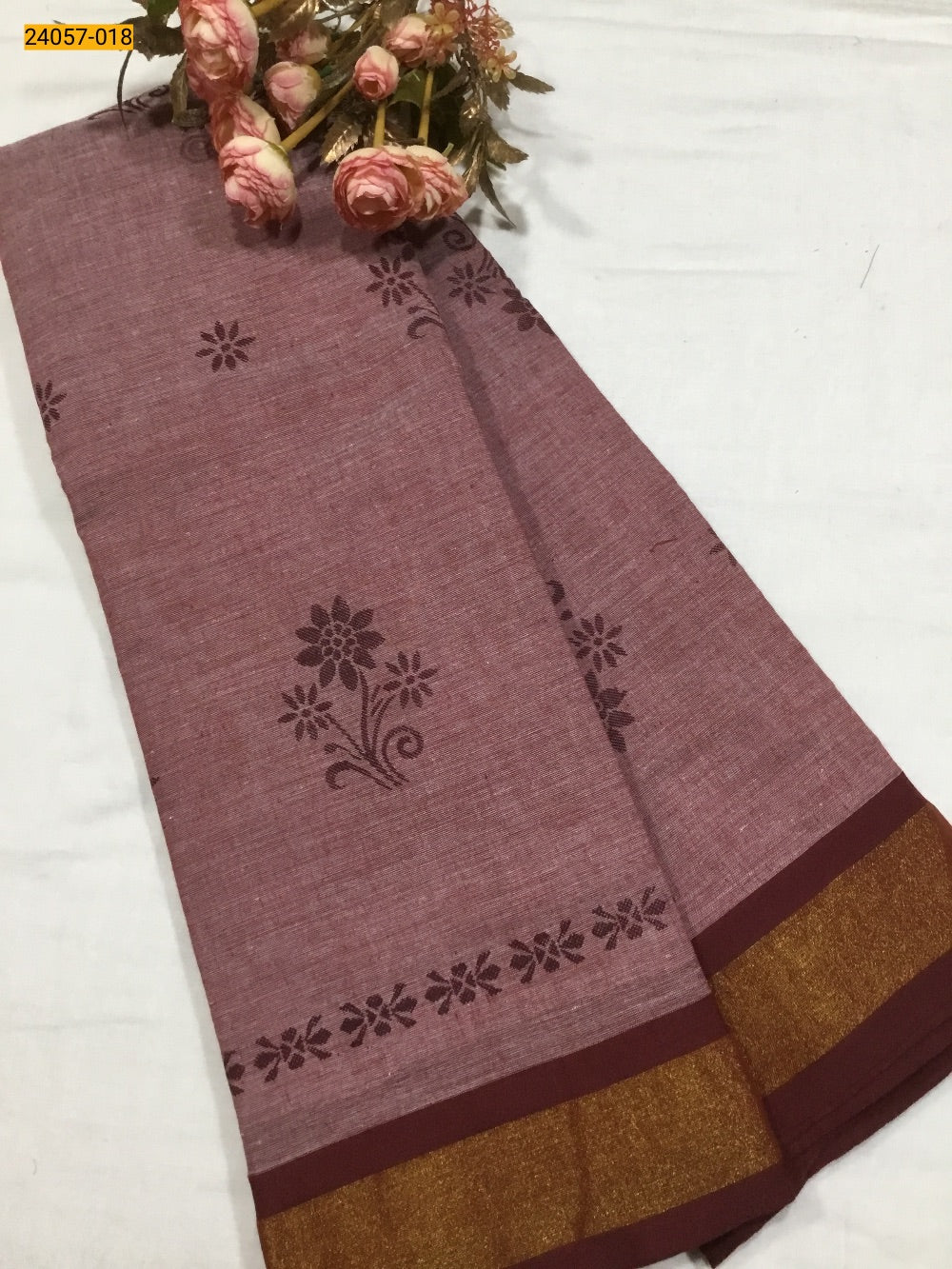 ALLUVY Kuthampully Kerala Kasavu Saree Cotton | Traditional South Indian  Saree | Onam Saree - Pink Copper Zari EKM-611 : Amazon.in: Fashion