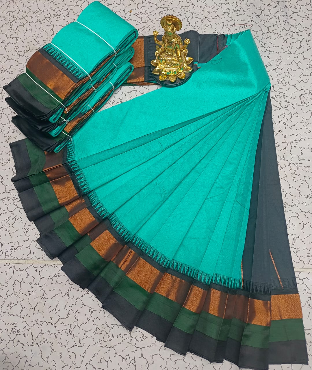 Silk Cotton Plain Saree