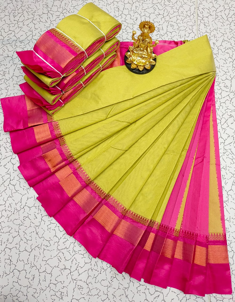 Silk Cotton Plain Saree